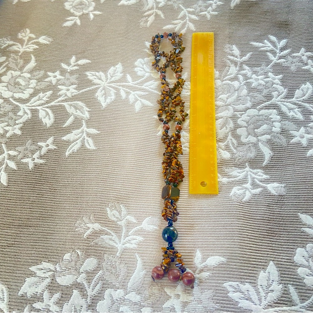 Elegant Multicolor Beaded Necklace - Picture 12 of 16